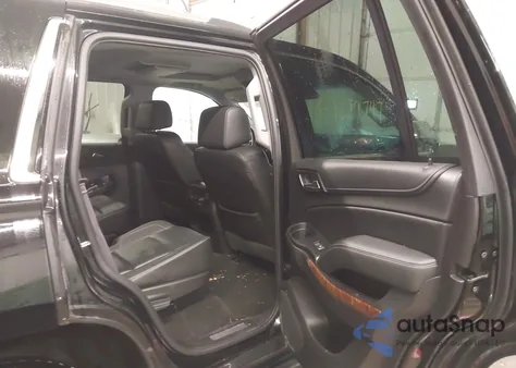 2017 Chevrolet Tahoe Premier z USA, uszkodzony, nr VIN 1GNSKCKC5HR160336